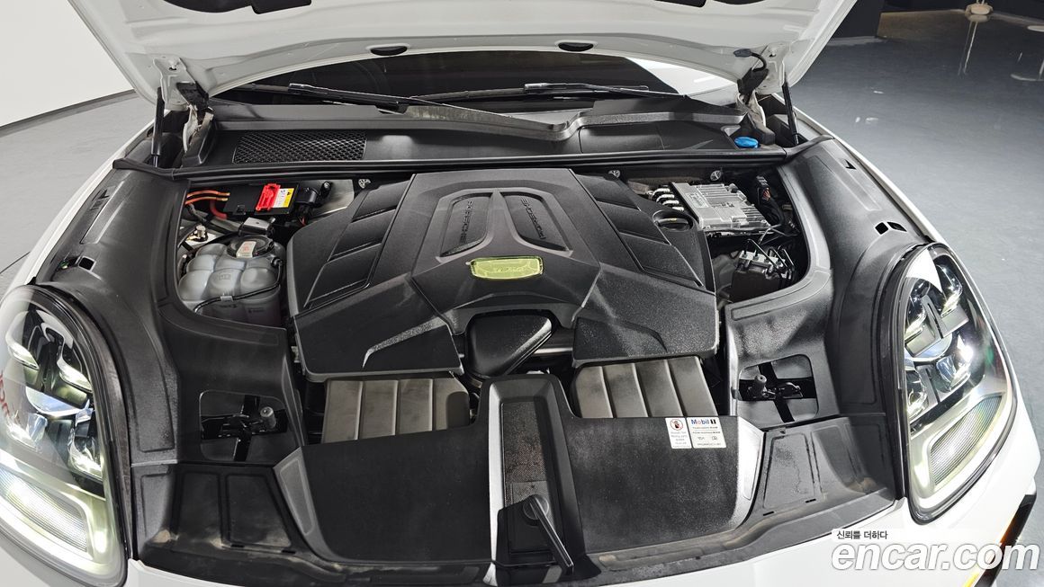 Porsche Cayenne 2022