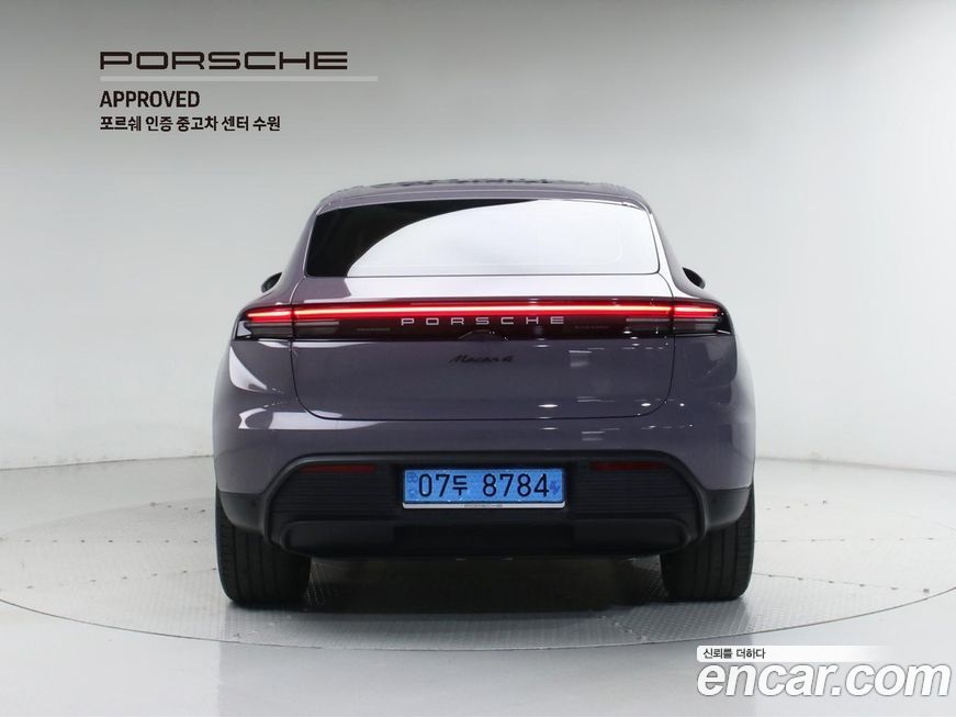 Porsche Macan 2025