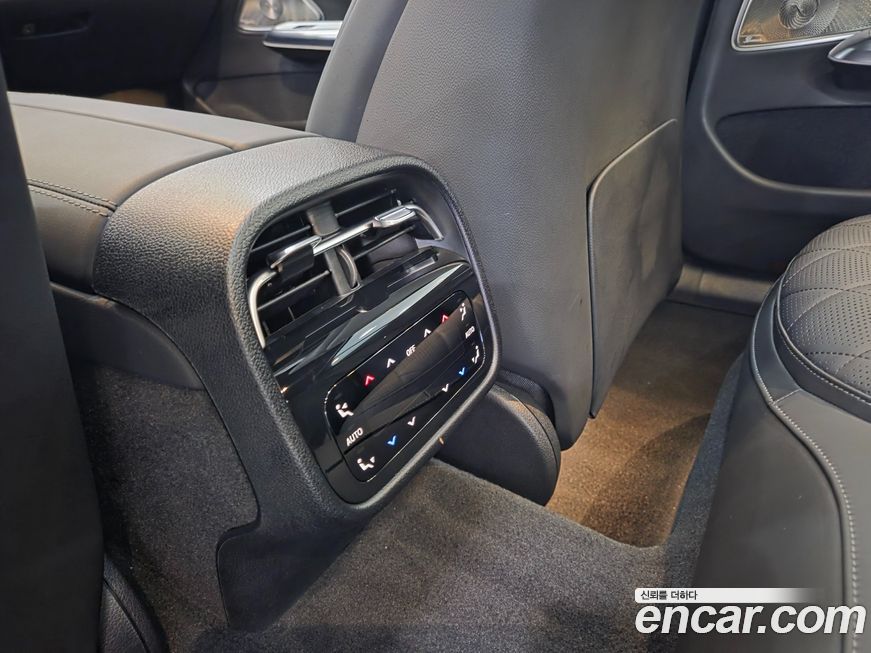 Mercedes-Benz E-Class 2025