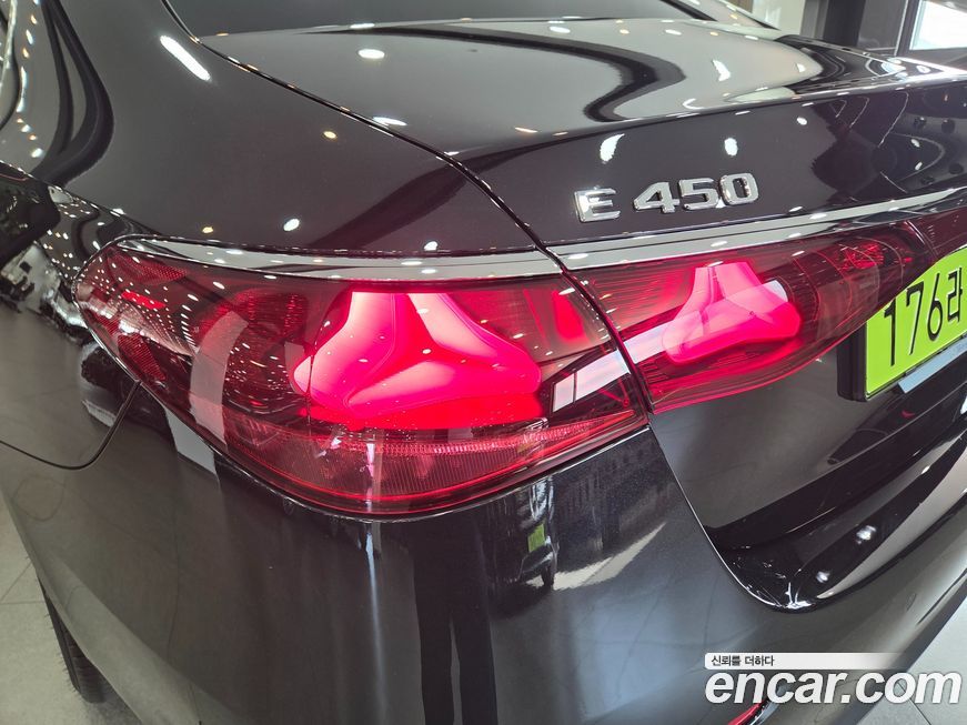 Mercedes-Benz E-Class 2025