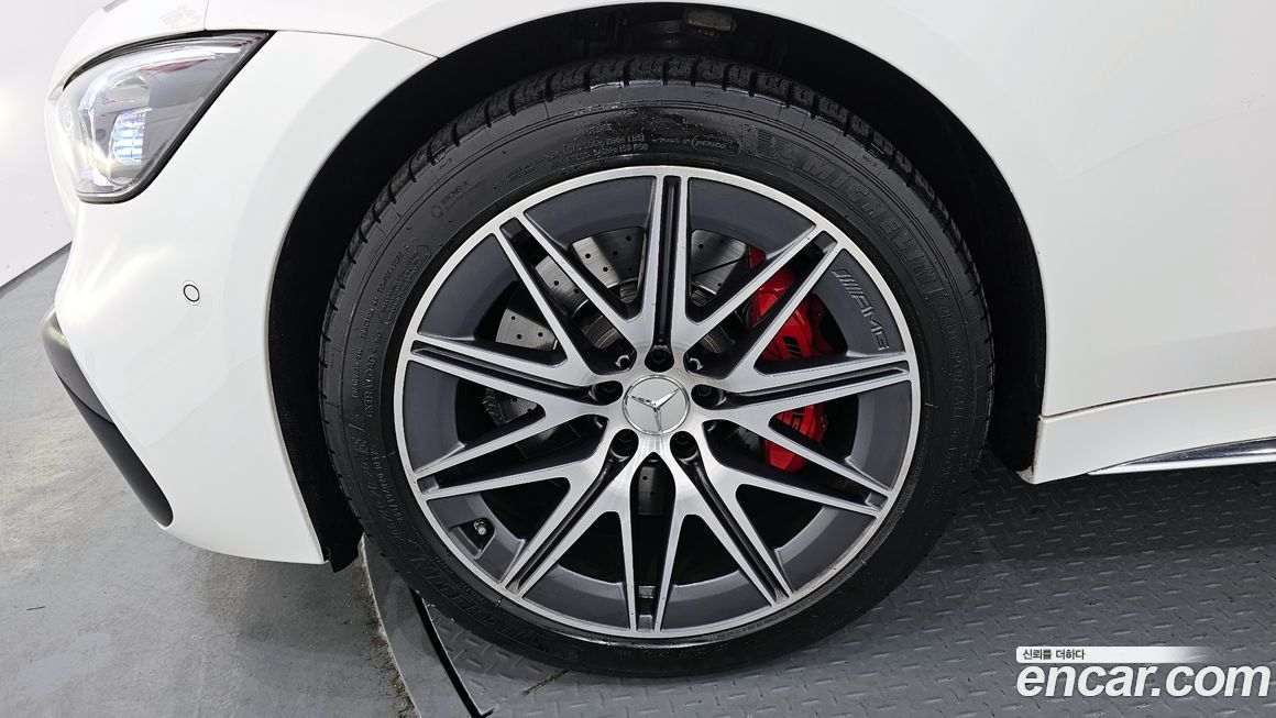 Mercedes-Benz AMG GT 2024