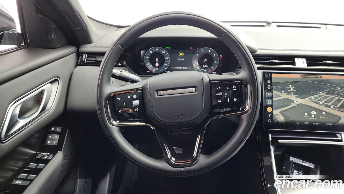 Land Rover Range Rover Velar 2026
