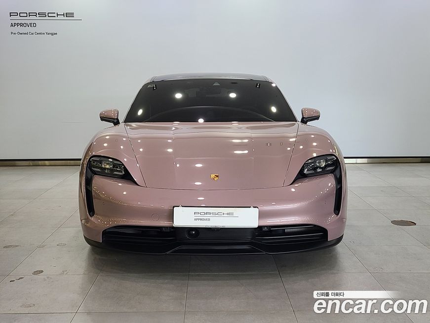Porsche Taycan 2024