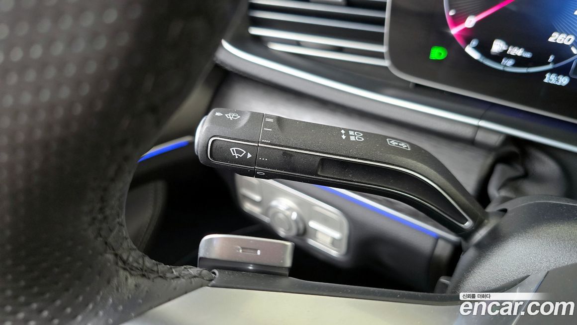 Mercedes-Benz GLE-Class 2025