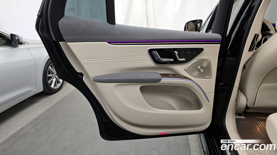 Mercedes-Benz EQS 2023