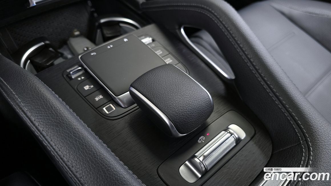 Mercedes-Benz GLE-Class 2025