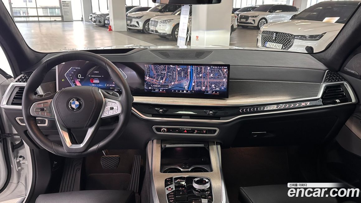 BMW X7 2025