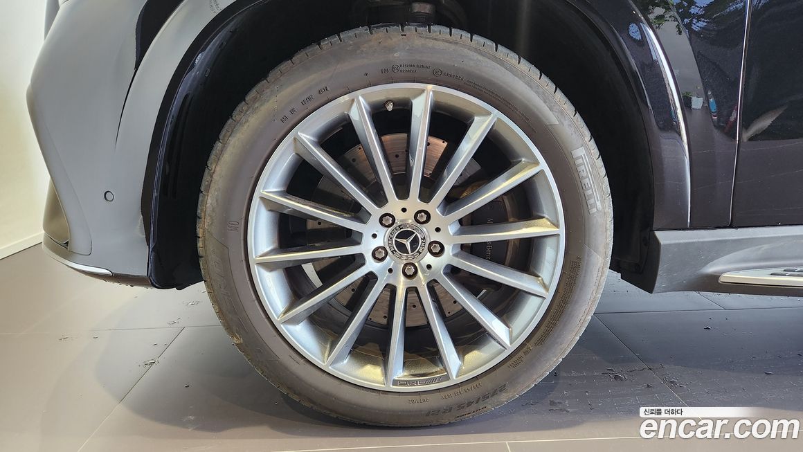 Mercedes-Benz GLE-Class 2025