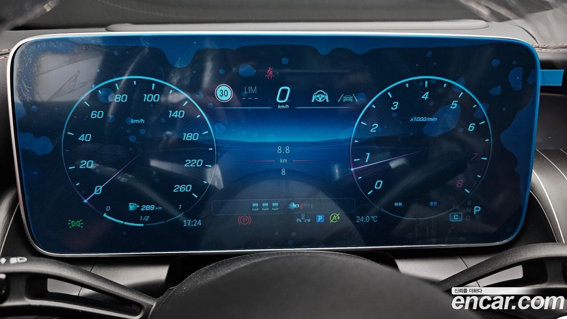 Mercedes-Benz GLC-Class 2026