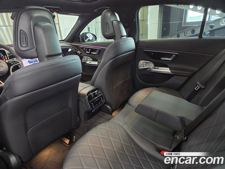 Mercedes-Benz E-Class 2025