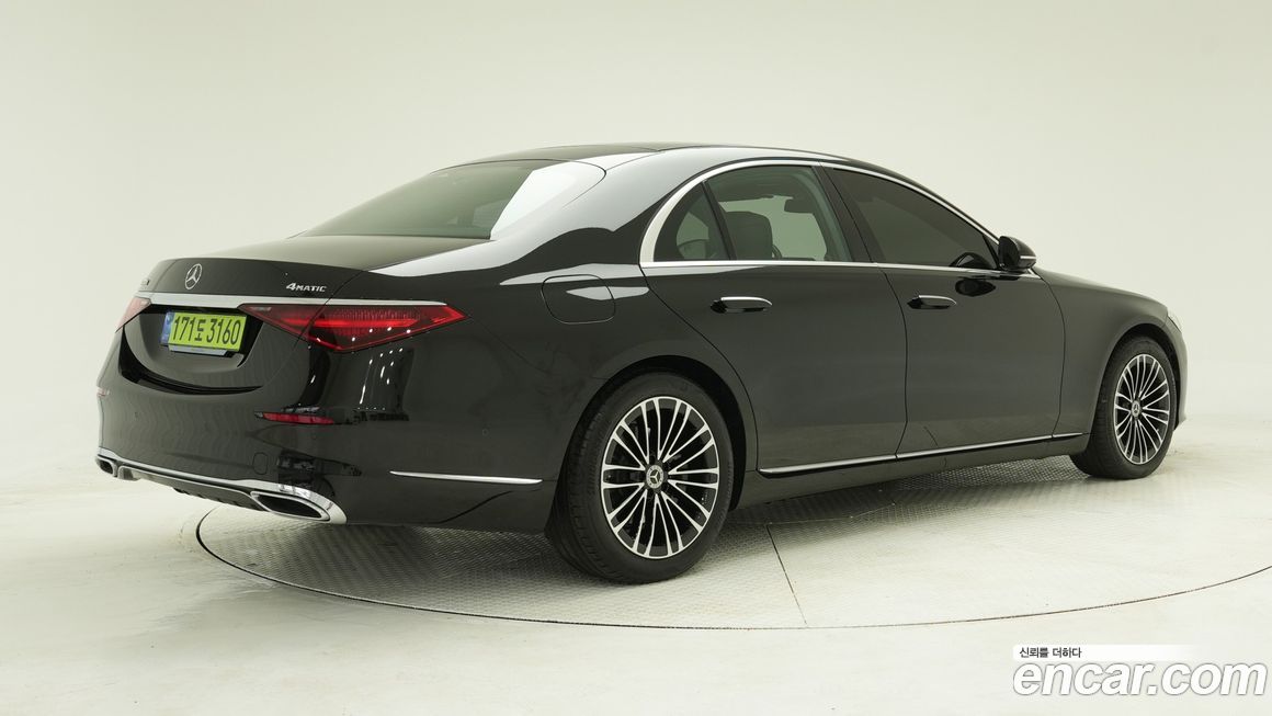 Mercedes-Benz S-Class 2025