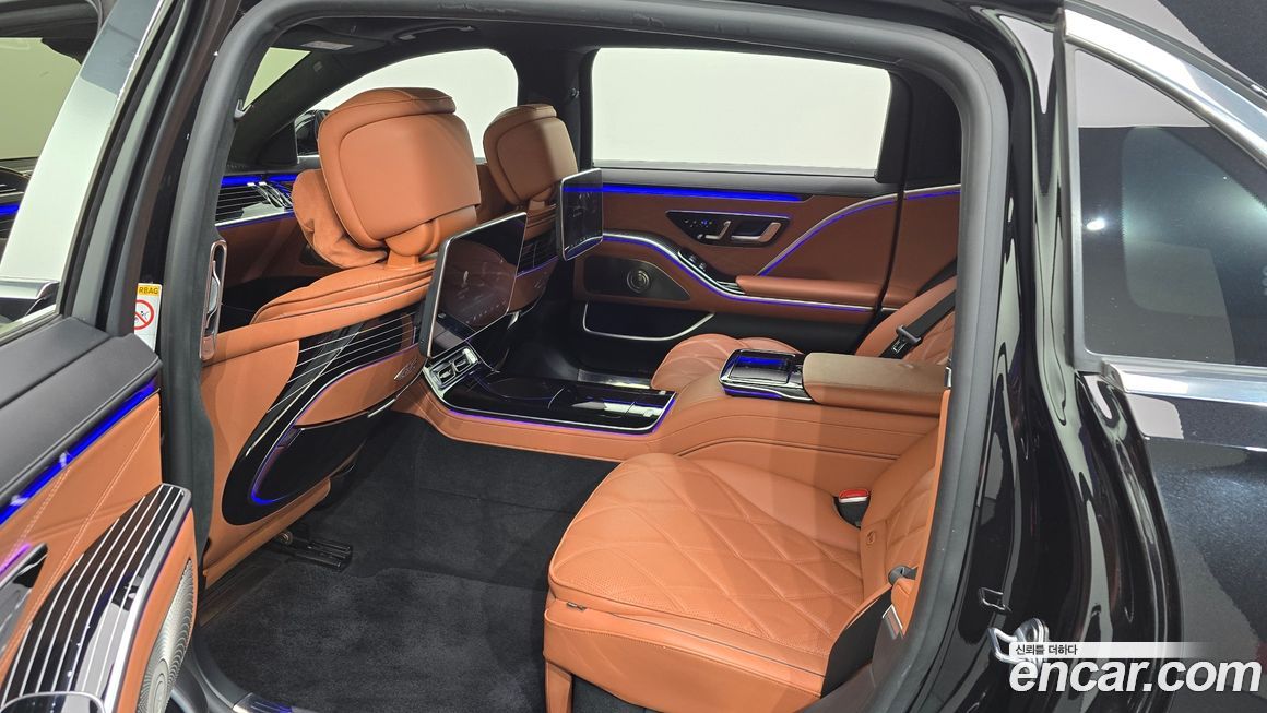 Mercedes-Benz S-Class 2023