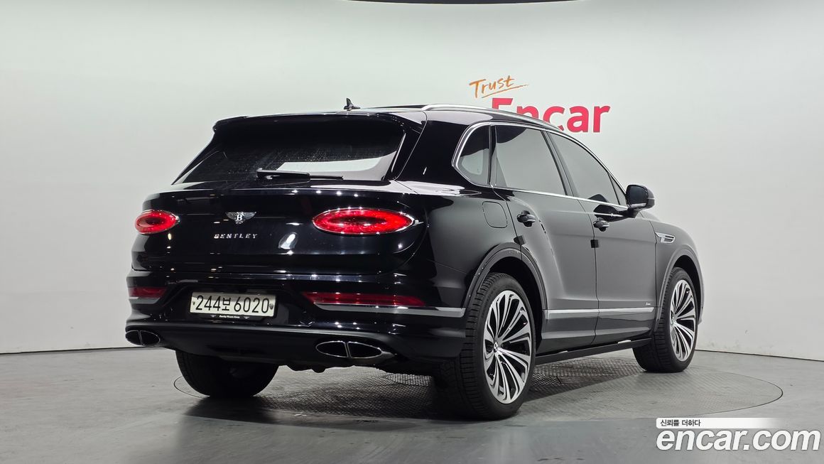 Bentley Bentayga 2023