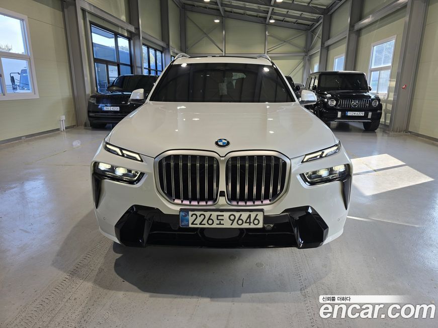 BMW X7 2025