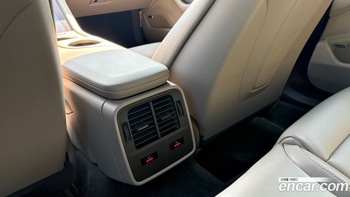 Porsche Taycan 2023