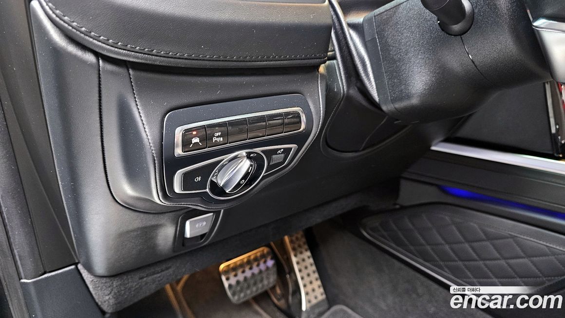 Mercedes-Benz G-Class 2023