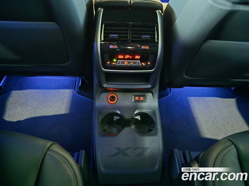 BMW X7 2025