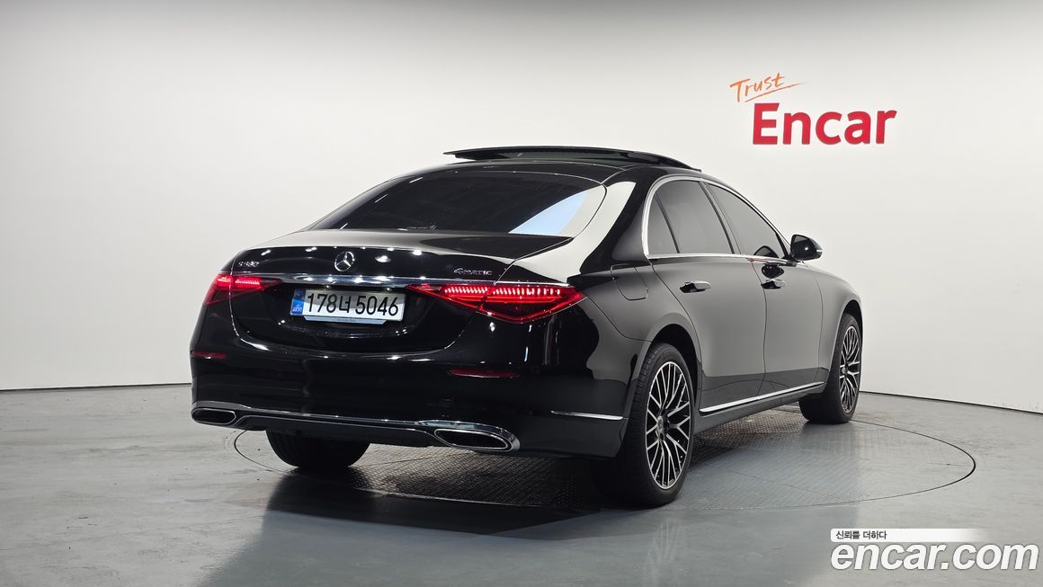 Mercedes-Benz S-Class 2025