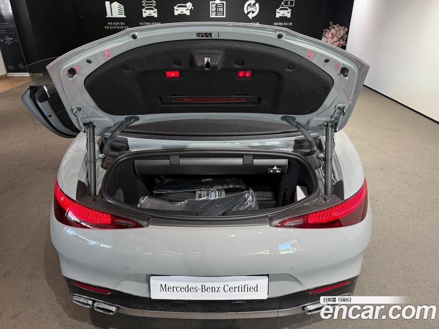 Mercedes-Benz SL-Class 2025