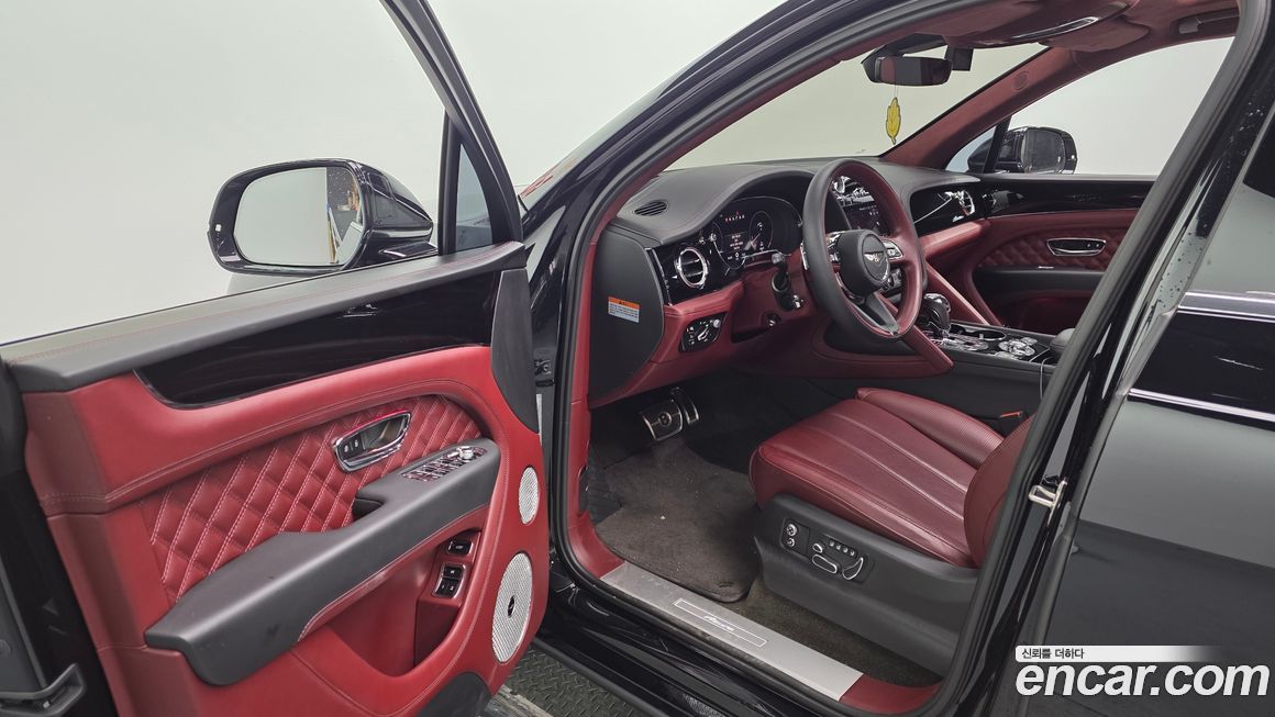 Bentley Bentayga 2023