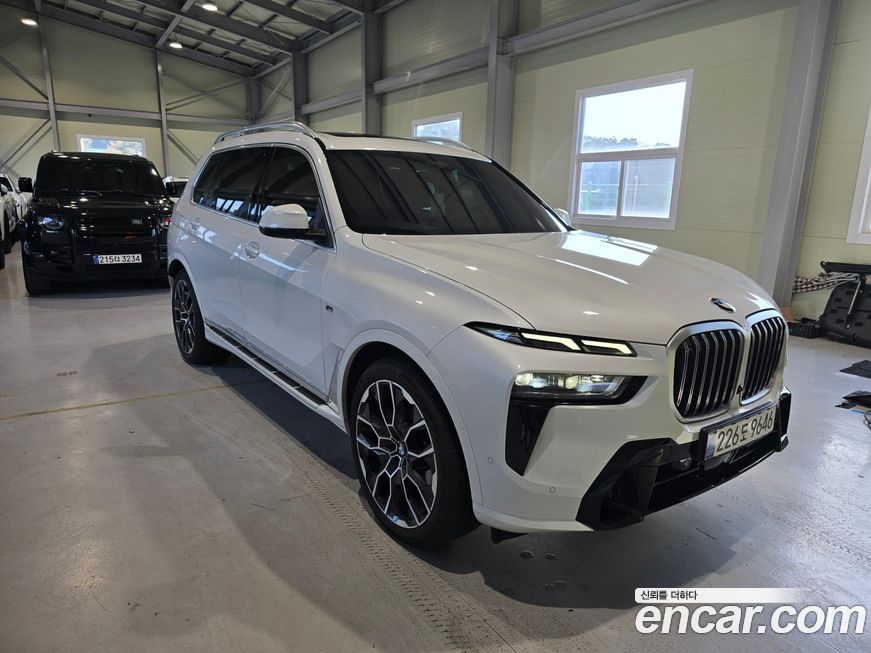 BMW X7 2025