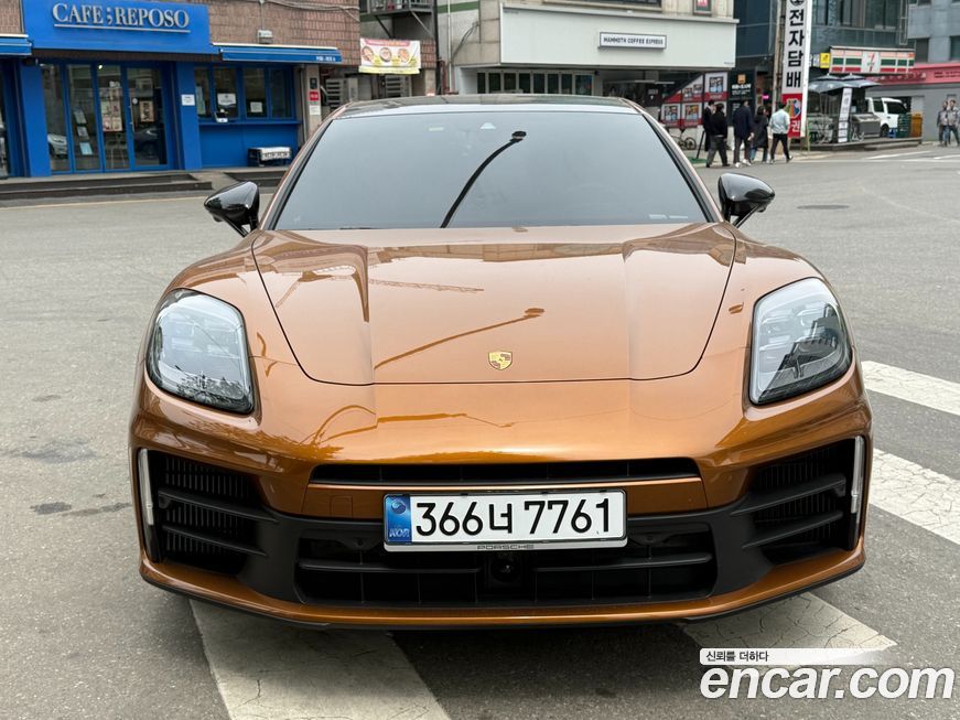 Porsche Panamera 2025