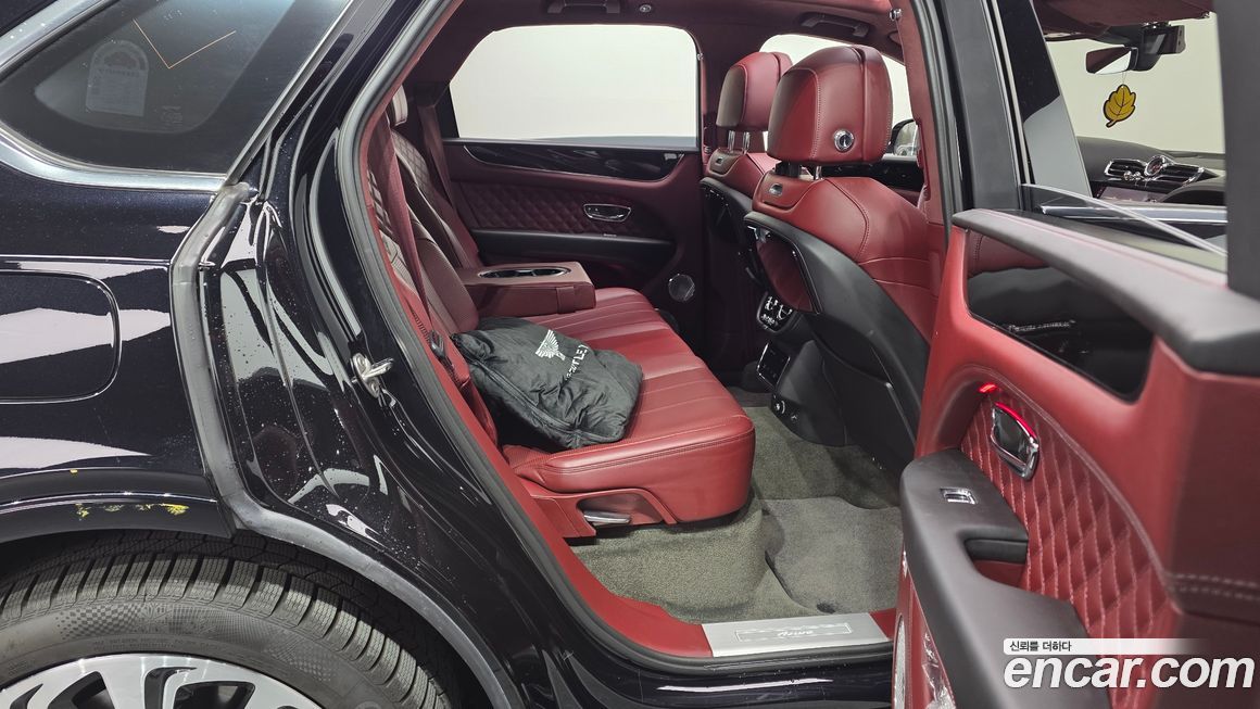 Bentley Bentayga 2023