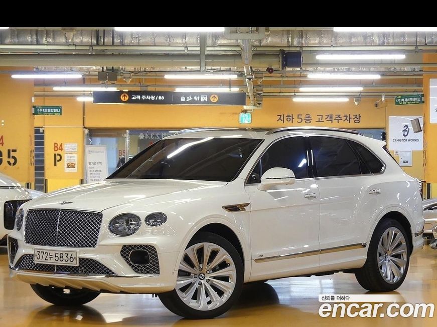 Bentley Bentayga 2021