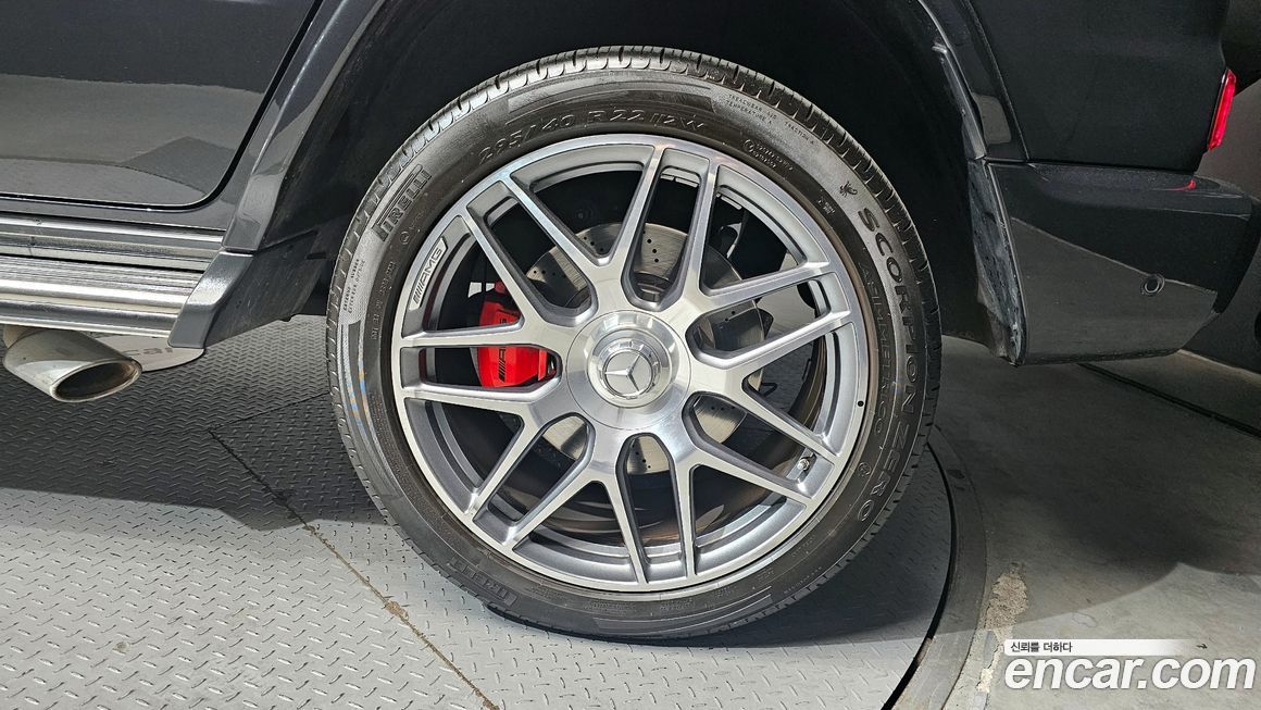 Mercedes-Benz G-Class 2023