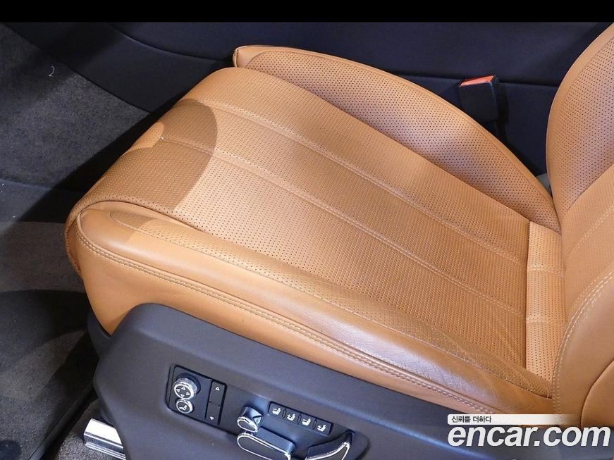 Bentley Bentayga 2021