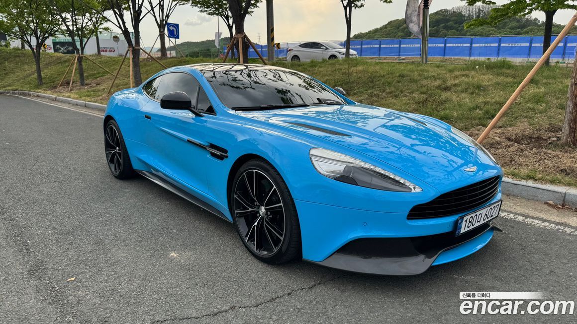 Astonmartin Vanquish 2015