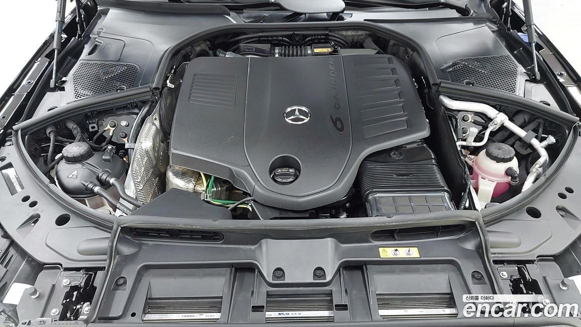 Mercedes-Benz S-Class 2026