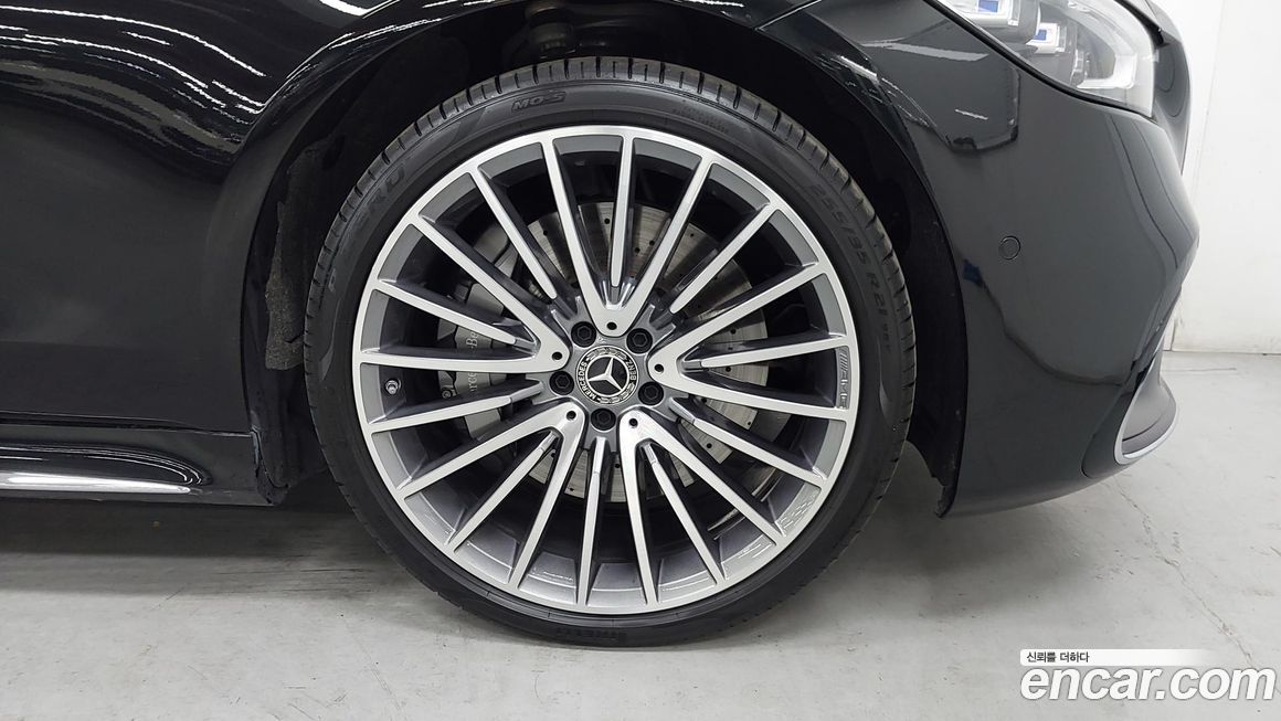 Mercedes-Benz S-Class 2026