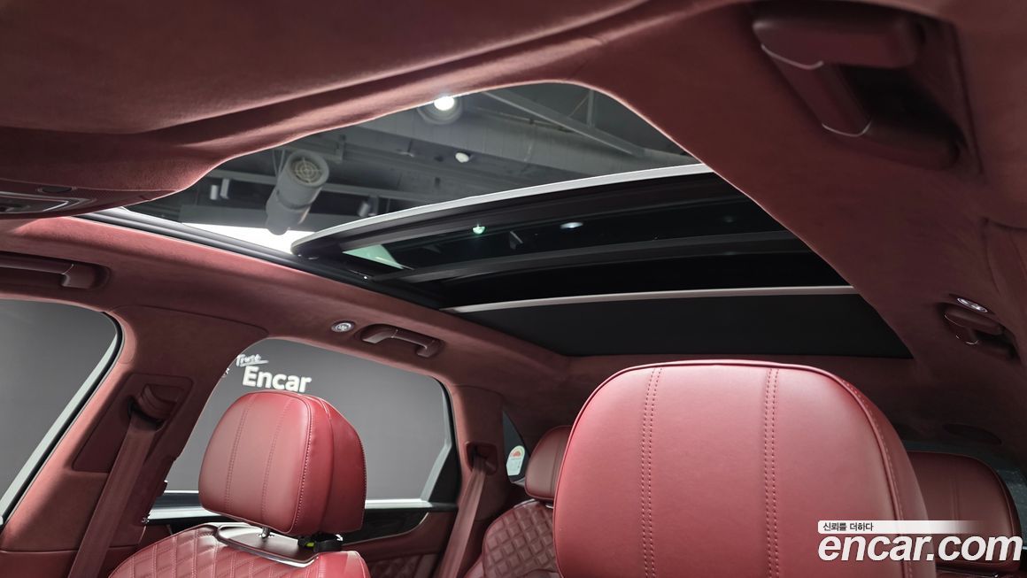 Bentley Bentayga 2023