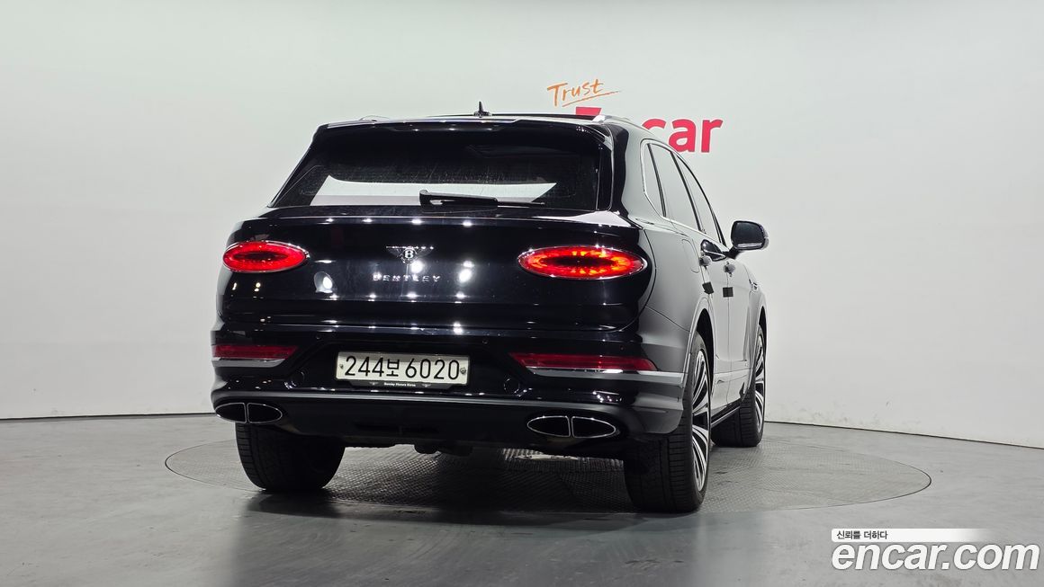 Bentley Bentayga 2023