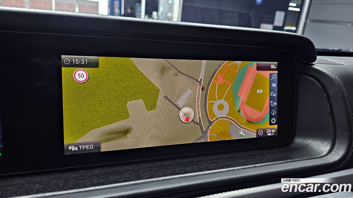 Mercedes-Benz G-Class 2023