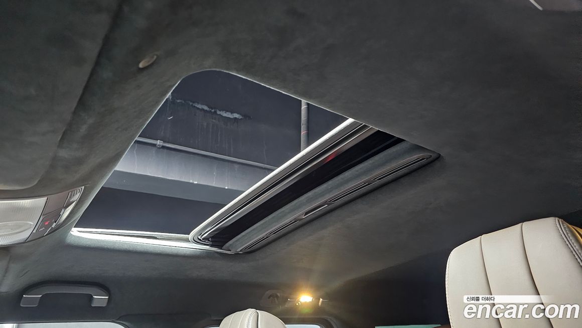 Mercedes-Benz G-Class 2023