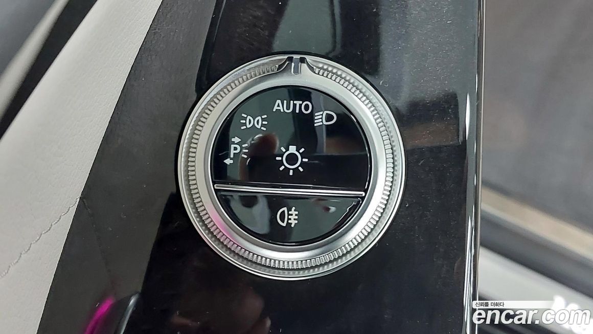 Mercedes-Benz S-Class 2026