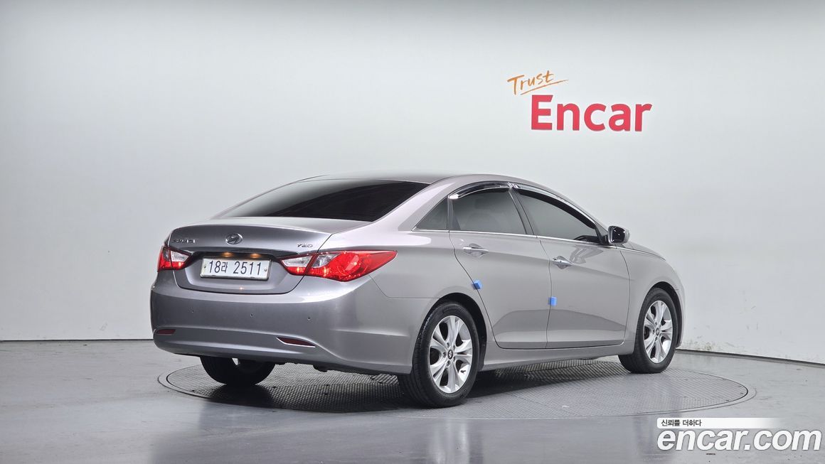 Hyundai Sonata 2011