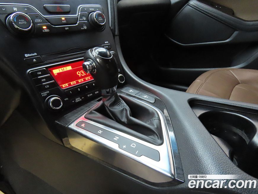 Kia K5 2011