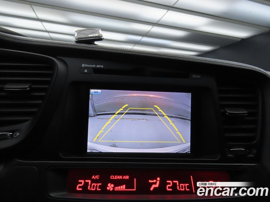 Kia K5 2011