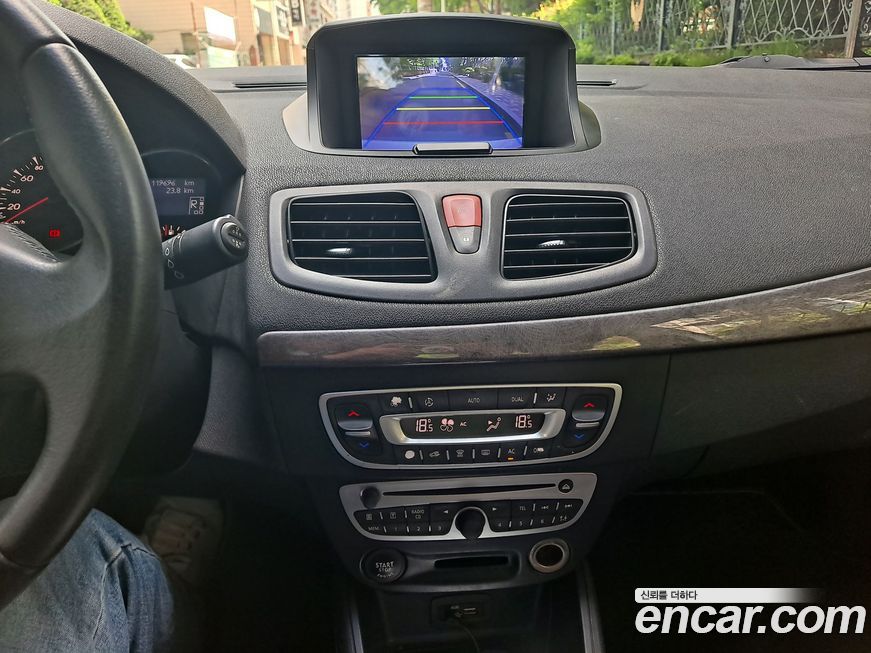 Renault-KoreaSamsung SM3 2011