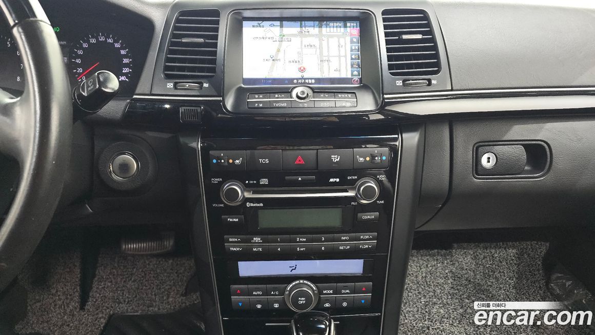 Kia OPIRUS 2011