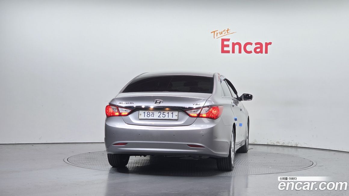 Hyundai Sonata 2011