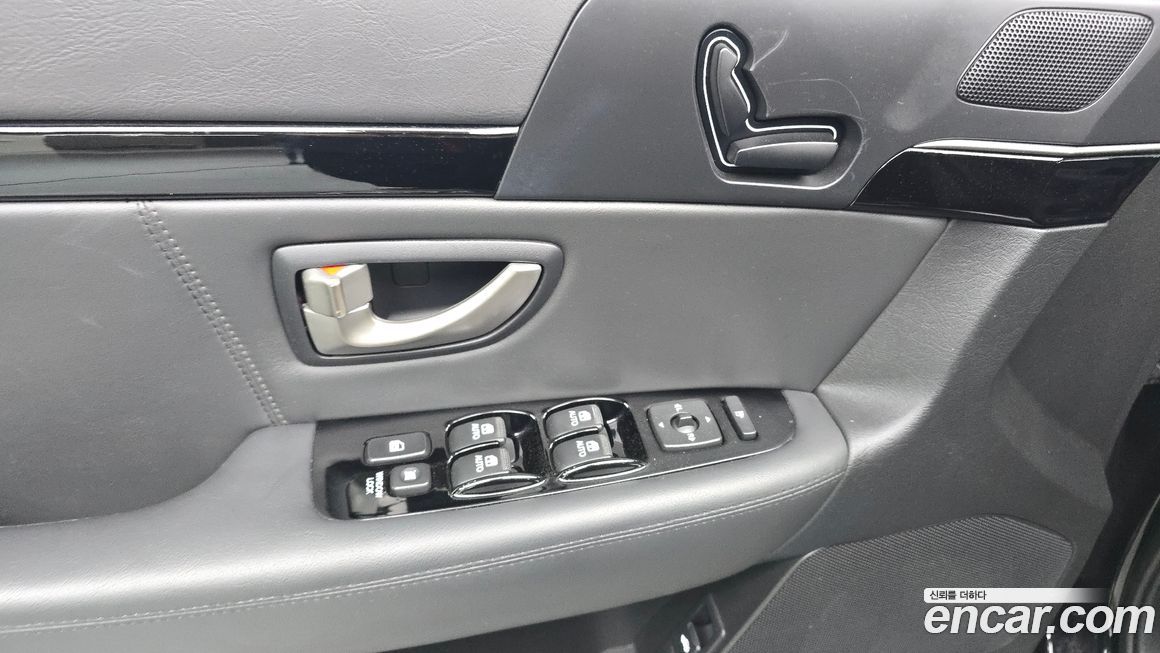 Kia OPIRUS 2011
