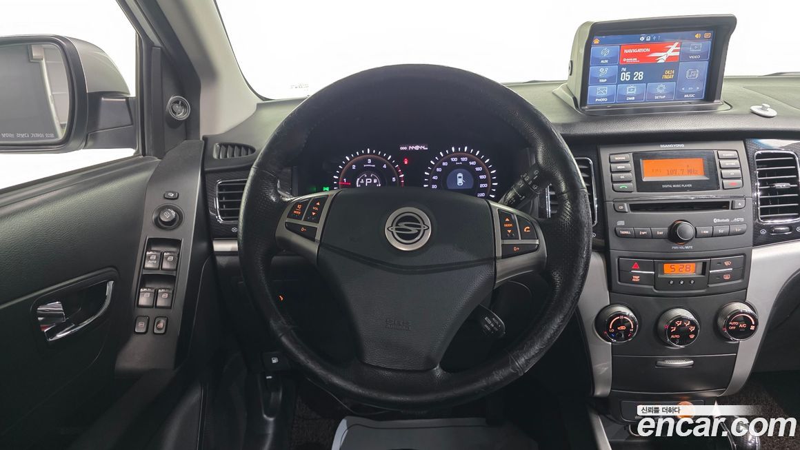 KG_Mobility_Ssangyong KORANDO 2012