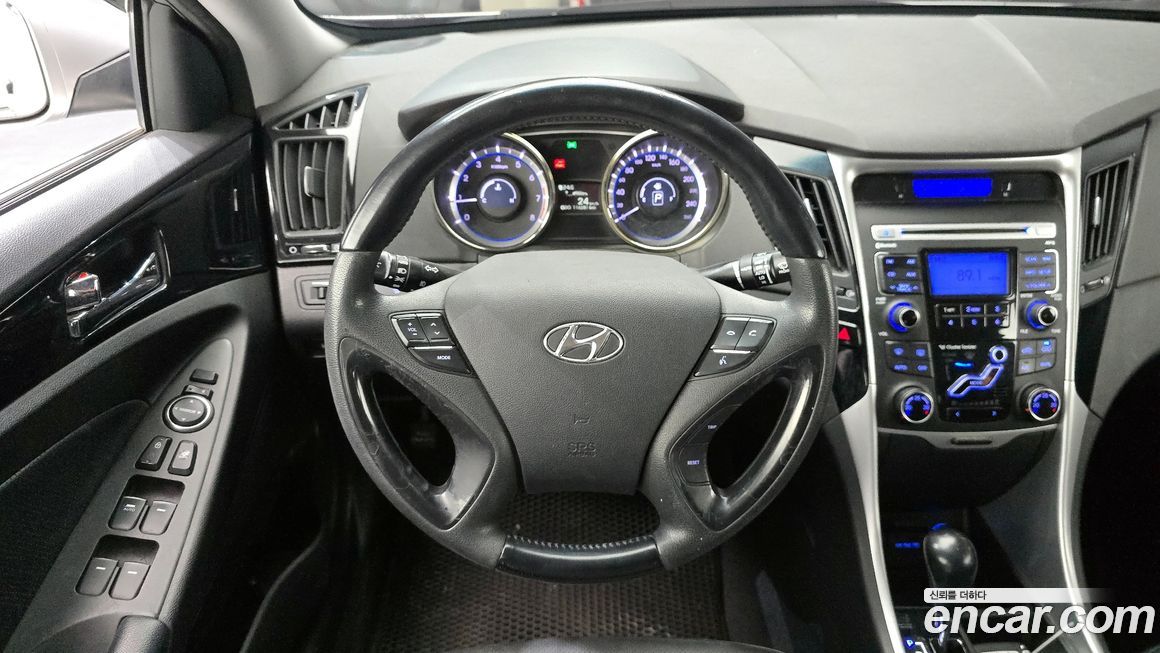 Hyundai Sonata 2011
