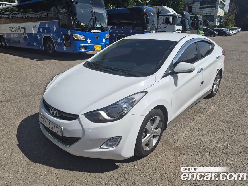 Hyundai AVANTE 2012