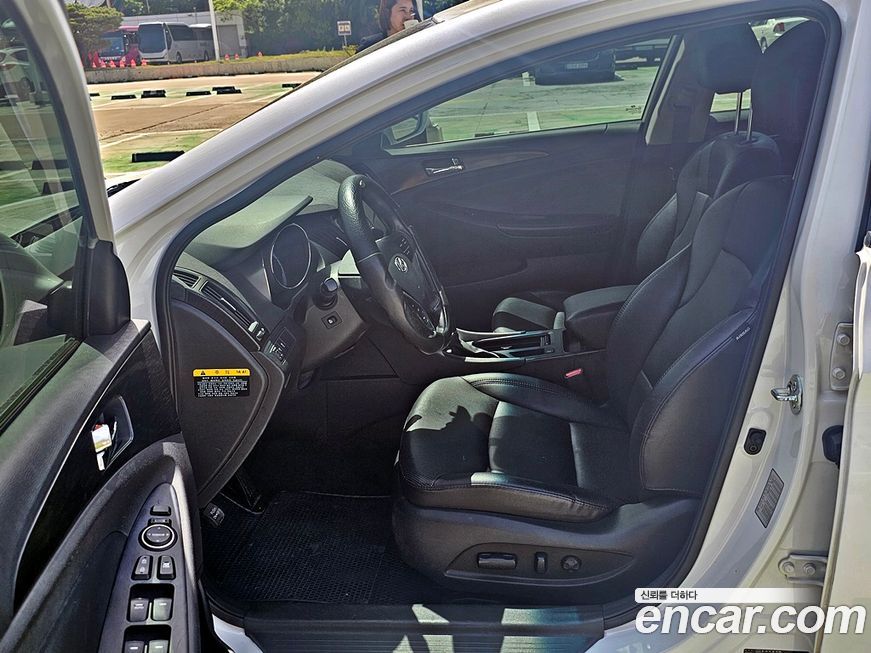 Hyundai Sonata 2013