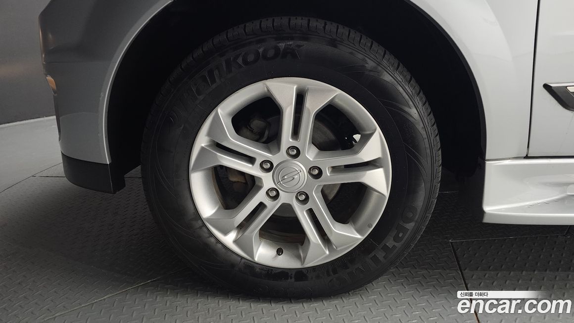 KG_Mobility_Ssangyong KORANDO 2013